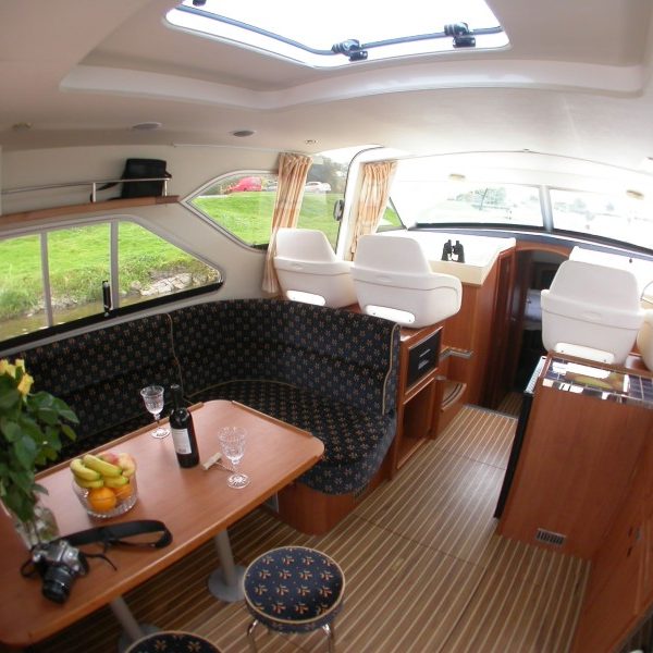 Angeln auf einer Yacht in Irland